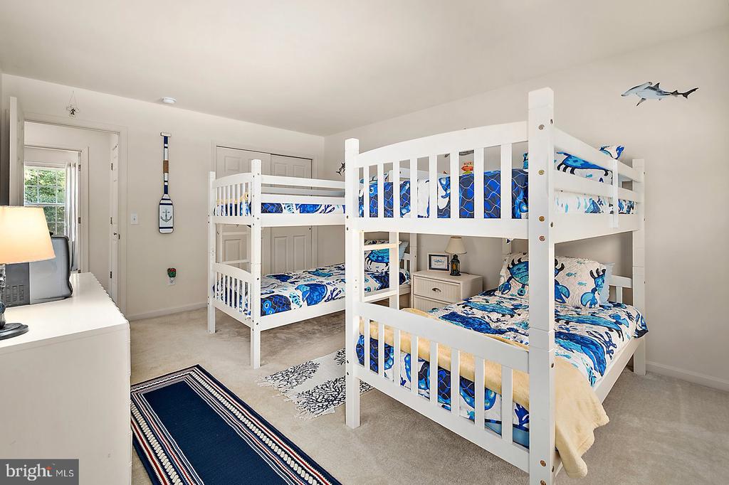 12 BAY OAK DRIVE