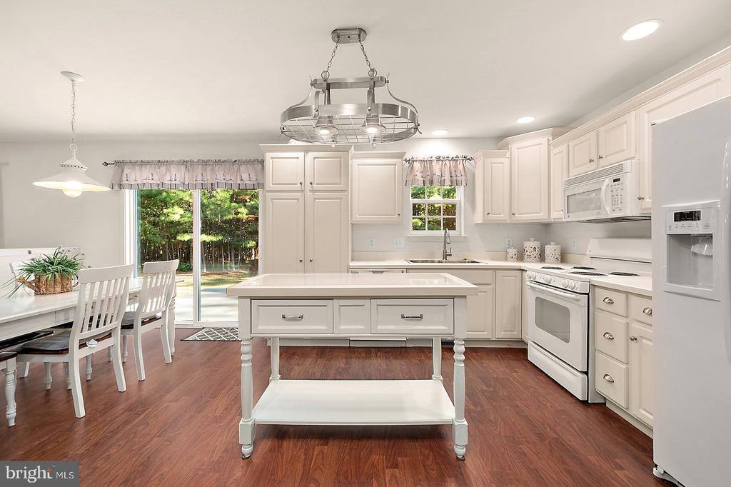 12 BAY OAK DRIVE