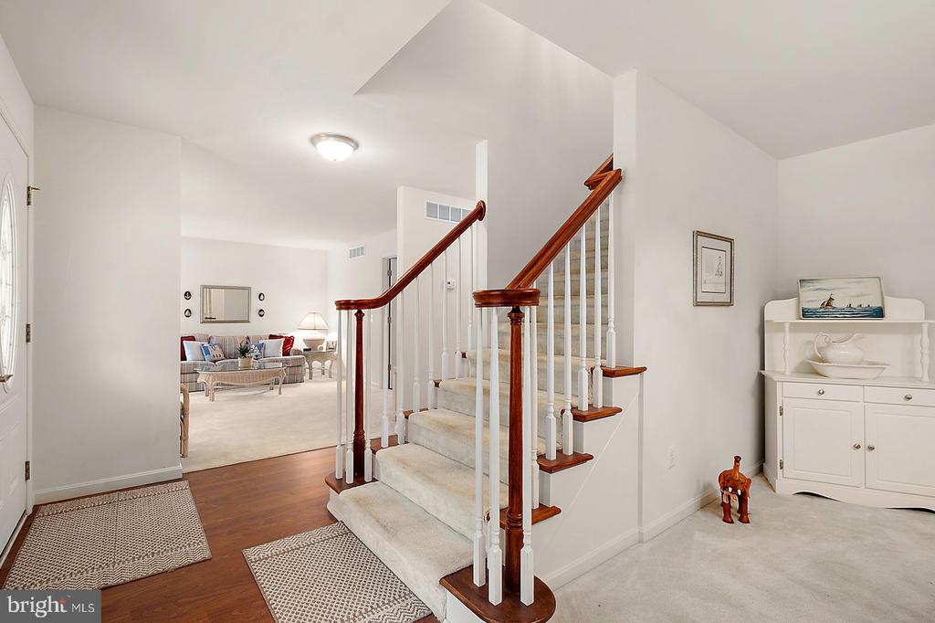 12 BAY OAK DRIVE