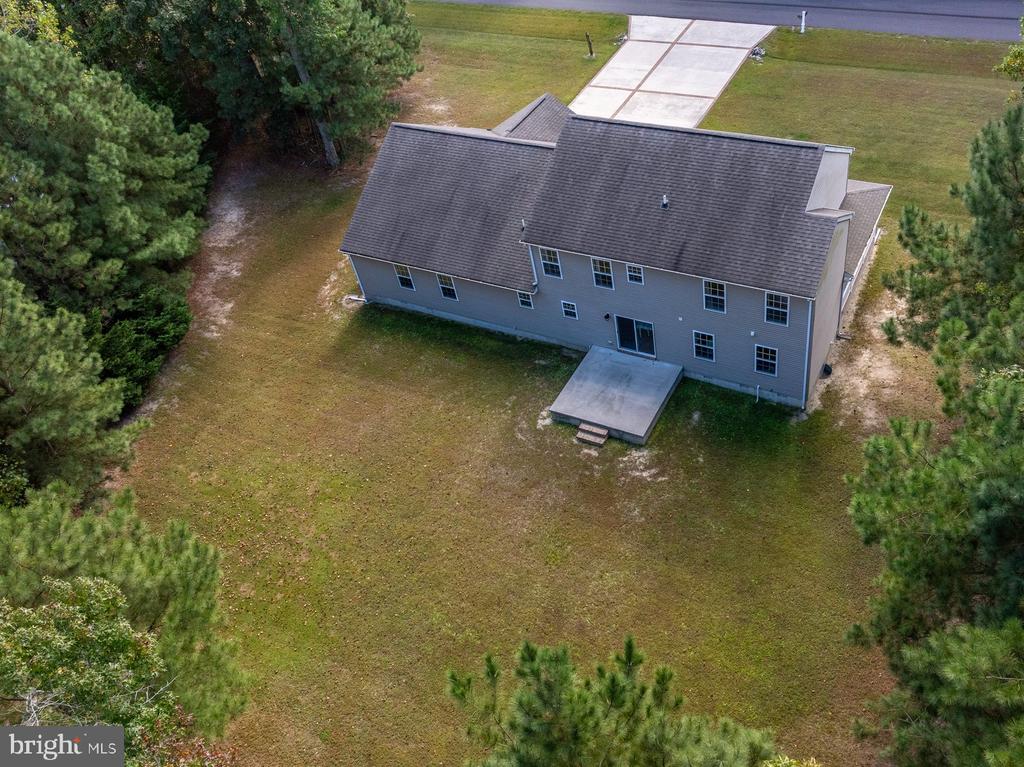 12 BAY OAK DRIVE