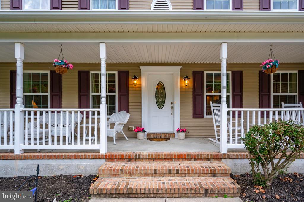 12 BAY OAK DRIVE