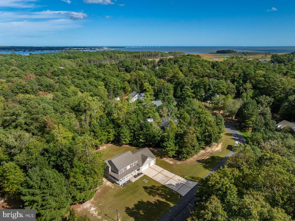 12 BAY OAK DRIVE