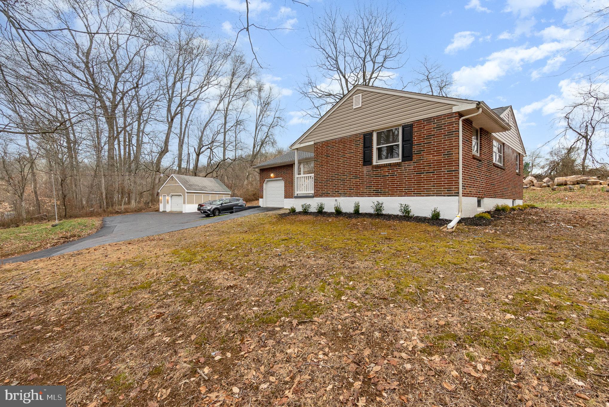 334 SPRING HILL ROAD