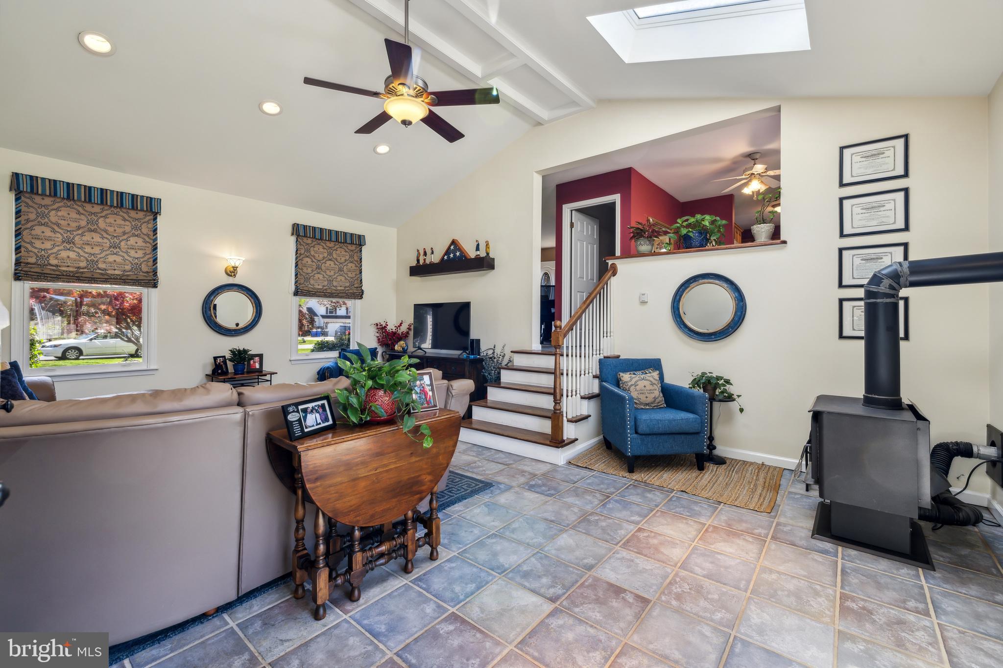 71 YELLOWFIELD BOULEVARD