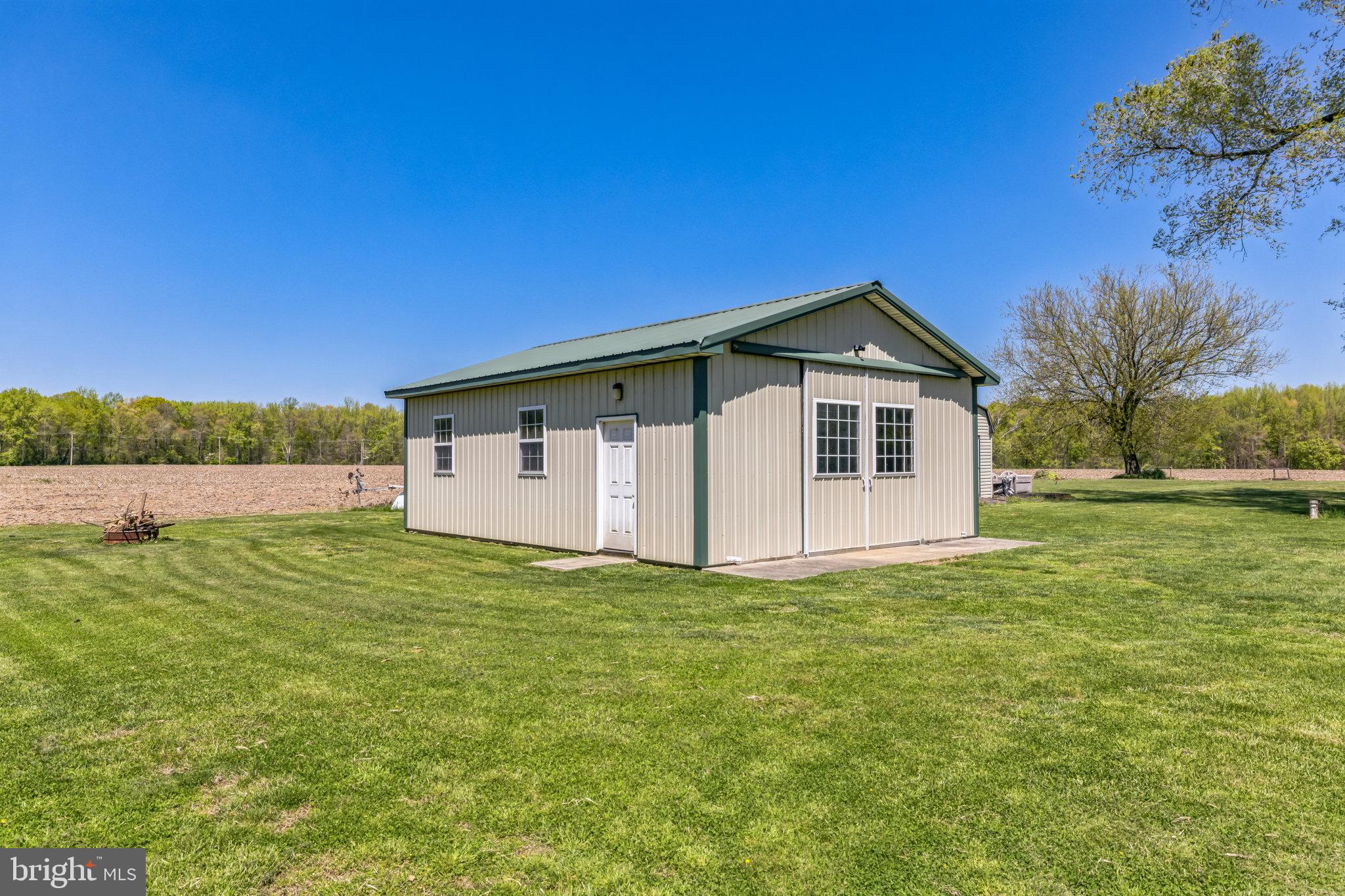 71 YELLOWFIELD BOULEVARD