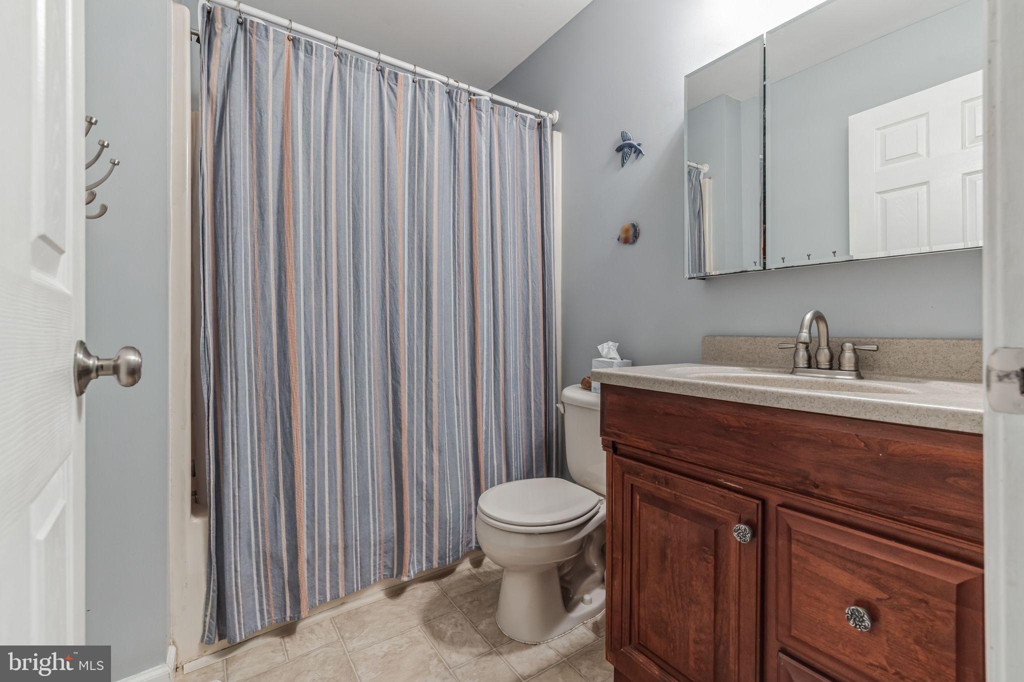 71 YELLOWFIELD BOULEVARD