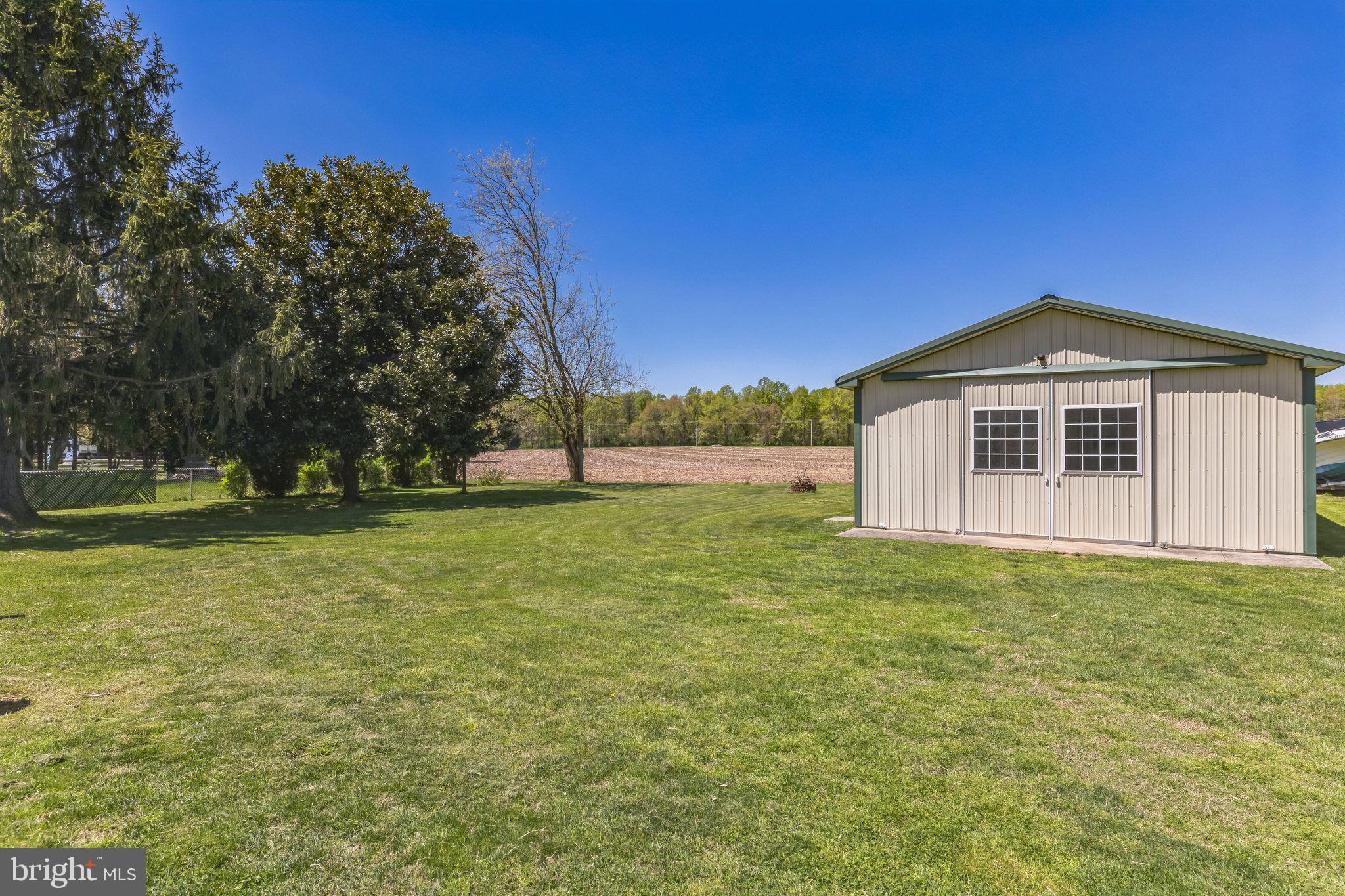 71 YELLOWFIELD BOULEVARD