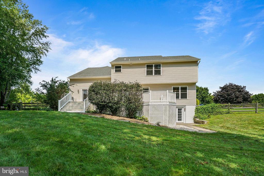 50 MEADOW VIEW COURT