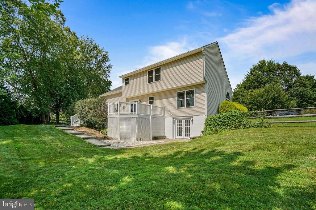 50 MEADOW VIEW COURT