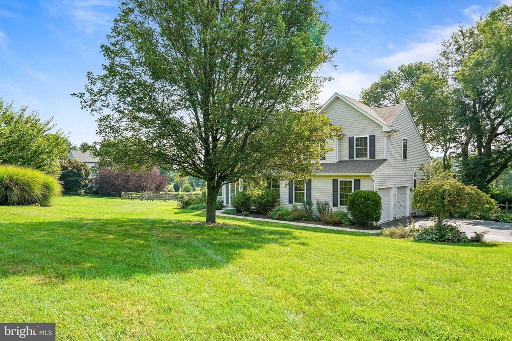 50 MEADOW VIEW COURT