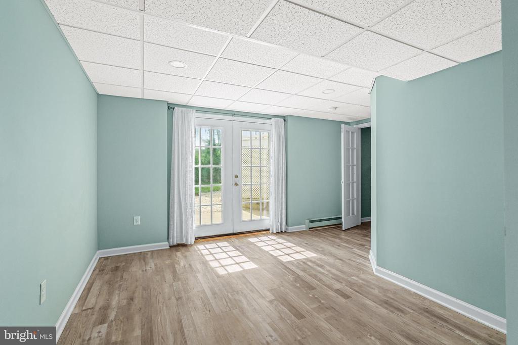 50 MEADOW VIEW COURT