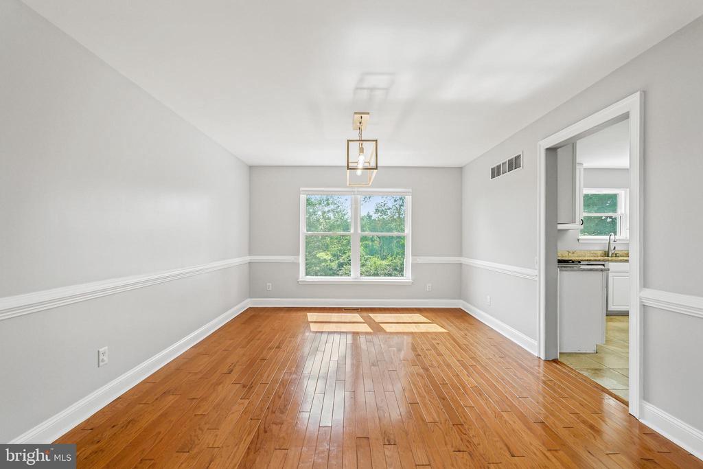 50 MEADOW VIEW COURT