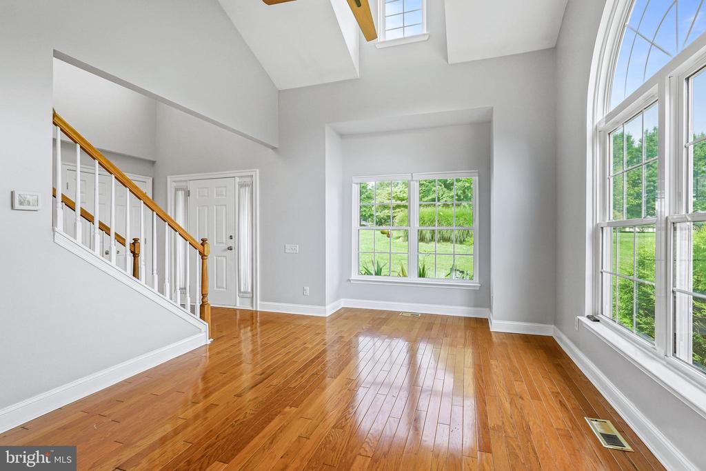 50 MEADOW VIEW COURT