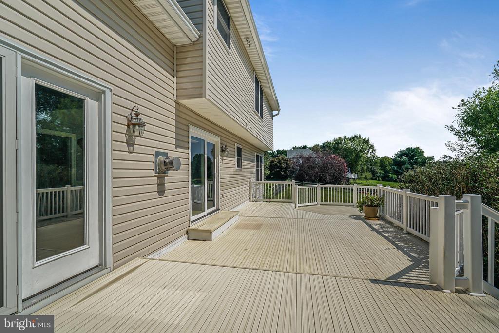 50 MEADOW VIEW COURT
