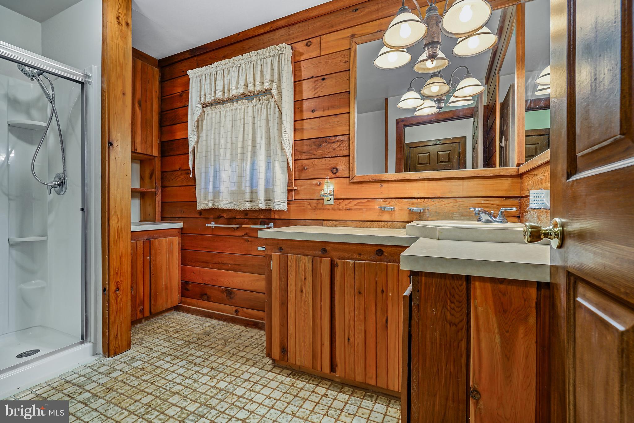 175 CREEK DRIVE