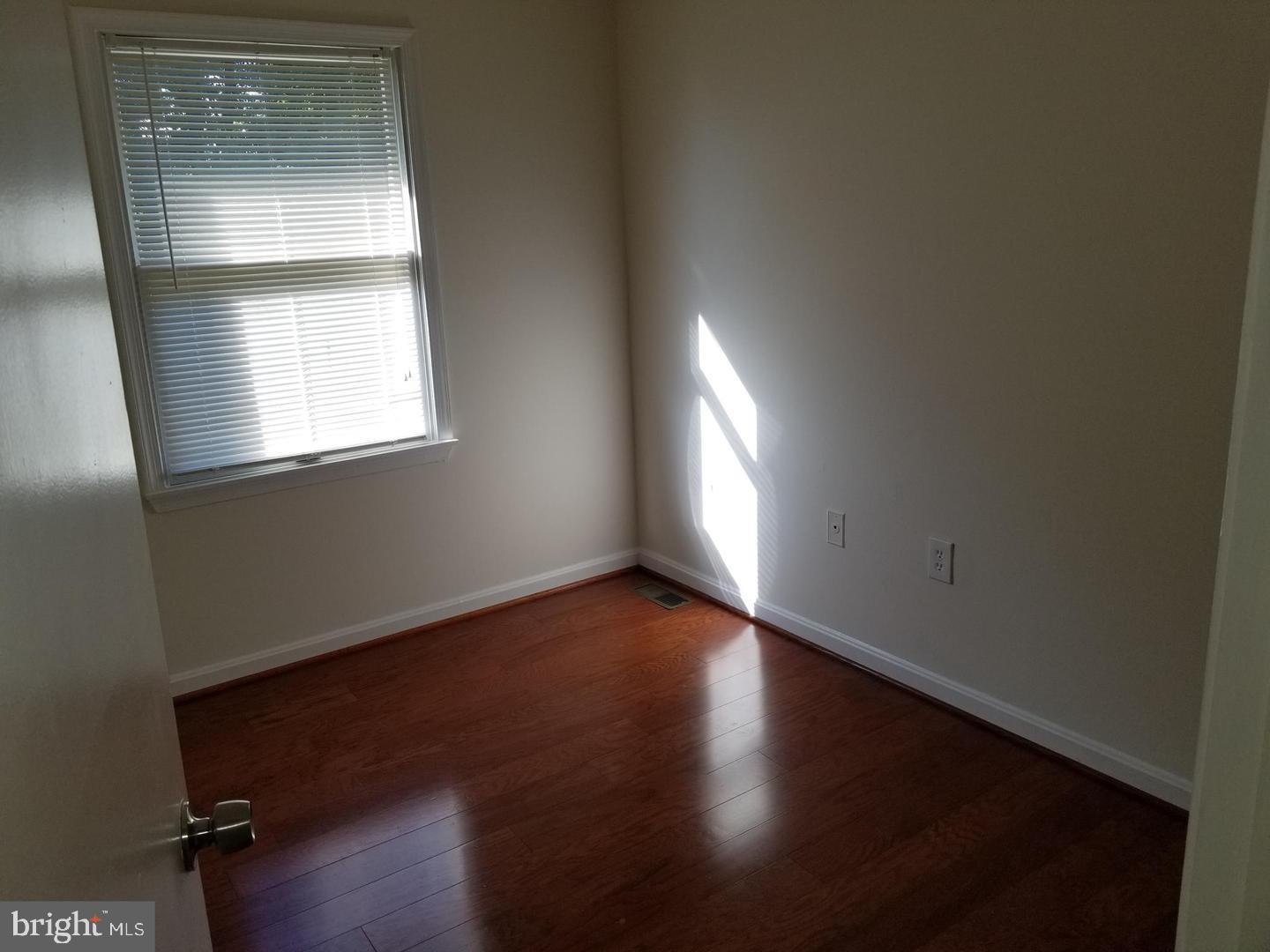 155 E VILLAGE ROAD
