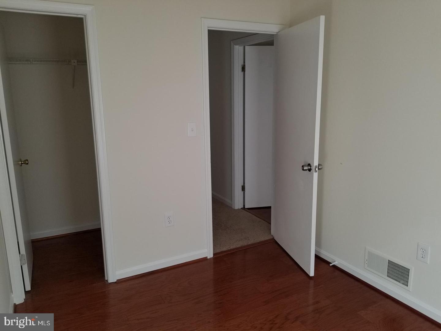 155 E VILLAGE ROAD