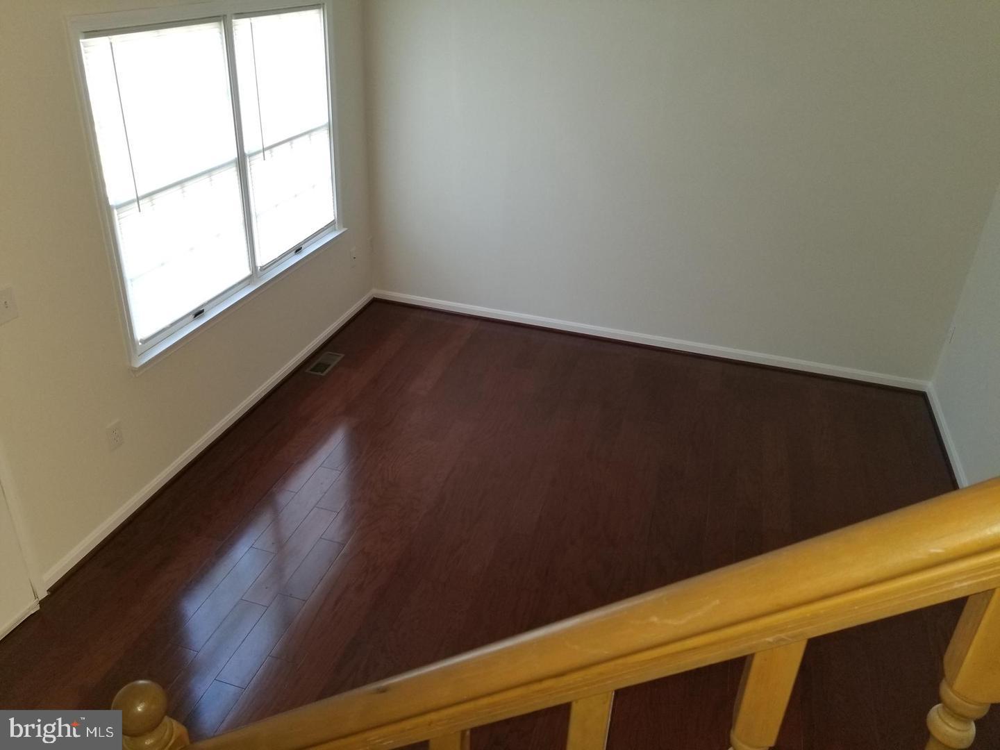 155 E VILLAGE ROAD