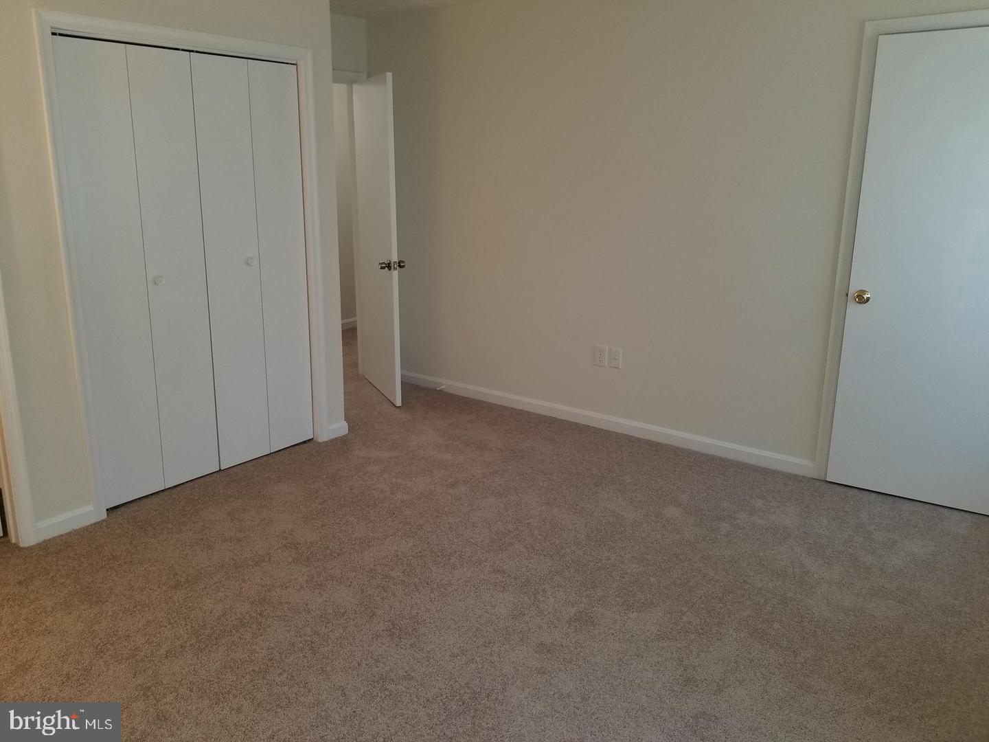 155 E VILLAGE ROAD