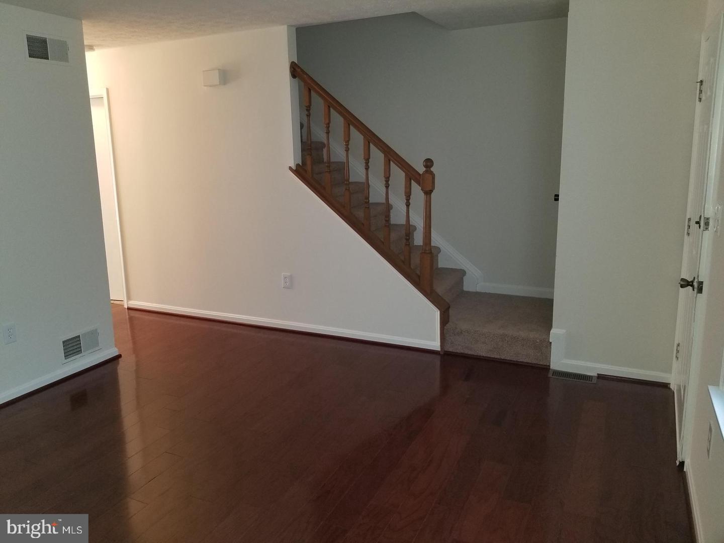 155 E VILLAGE ROAD