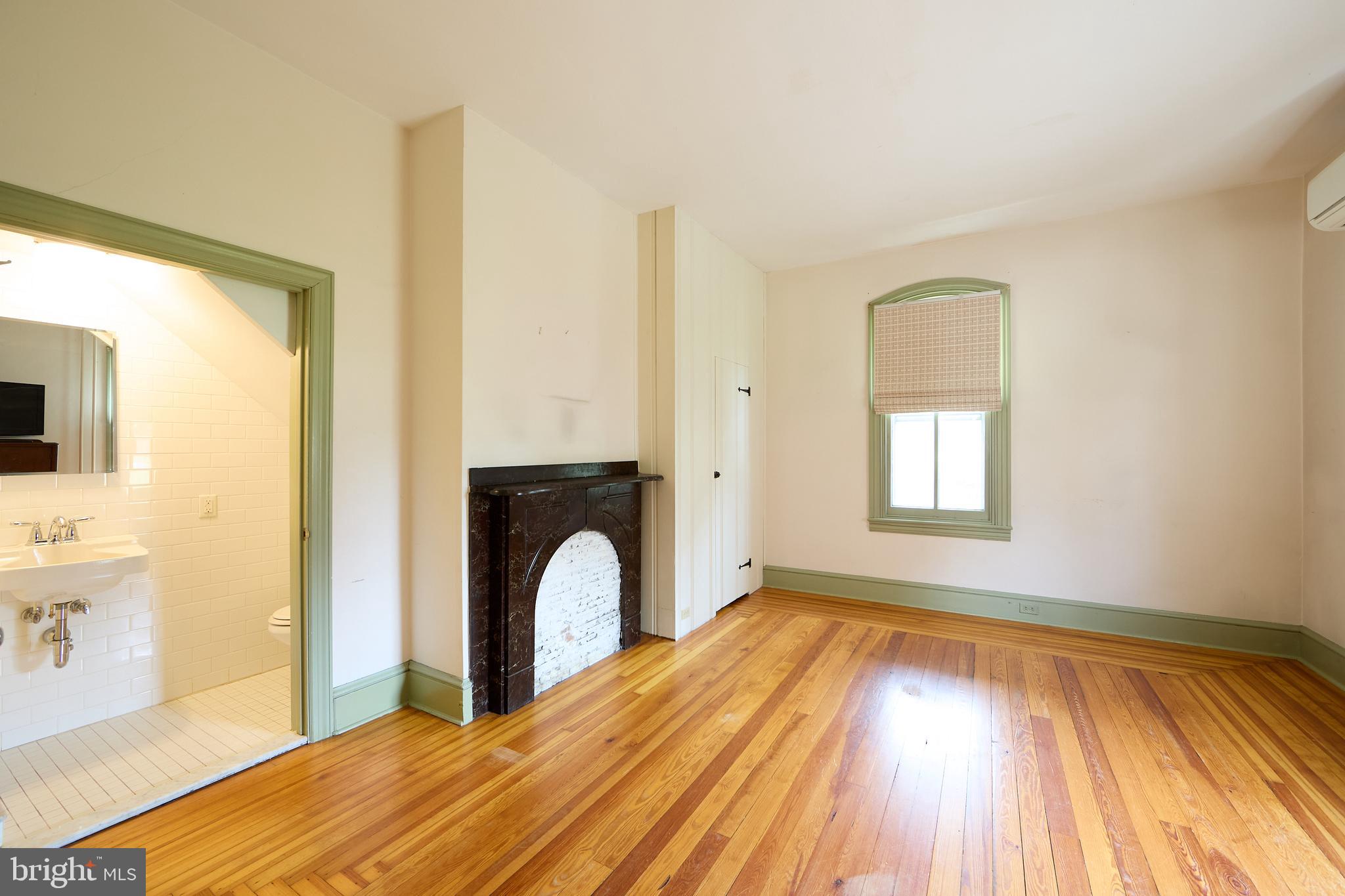 263 E MAIN STREET