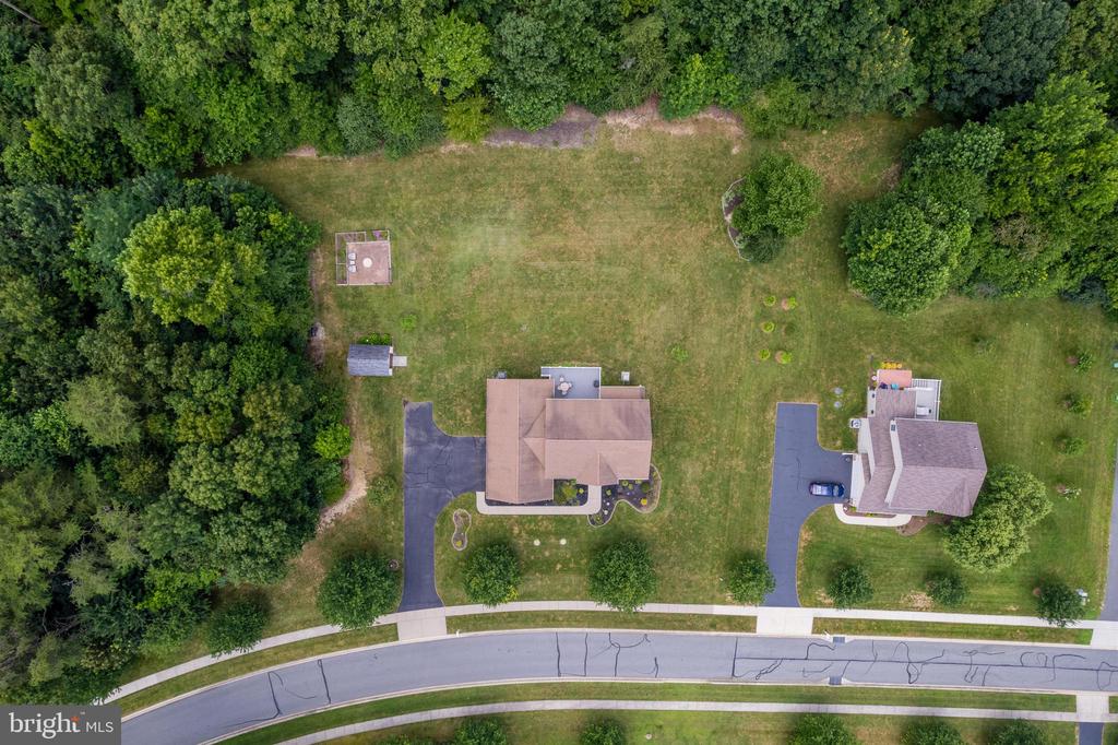 11 AUTUMN WOODS DRIVE