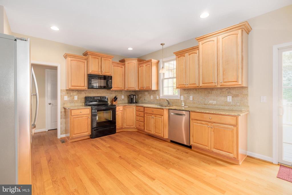 11 AUTUMN WOODS DRIVE