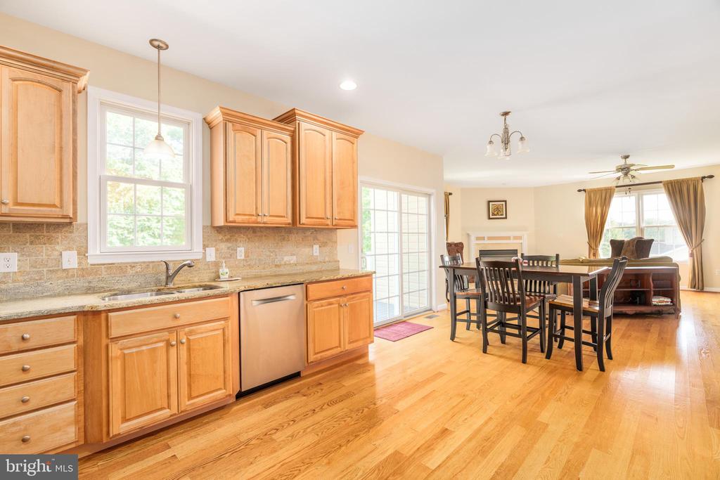 11 AUTUMN WOODS DRIVE