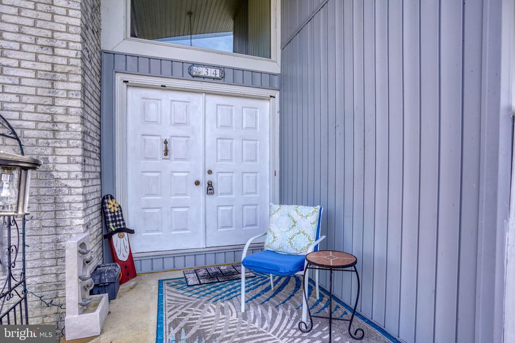 34 MOWBRAY LANE