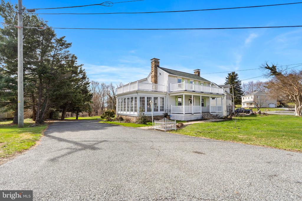 1034 JOSEPH BIGGS MEMORIAL HIGHWAY