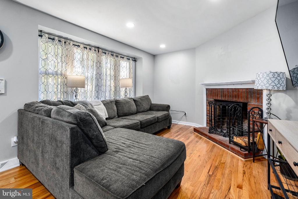 334 SPRING HILL ROAD