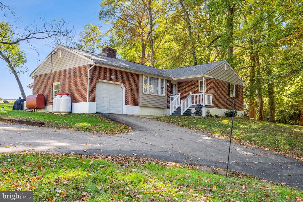 334 SPRING HILL ROAD