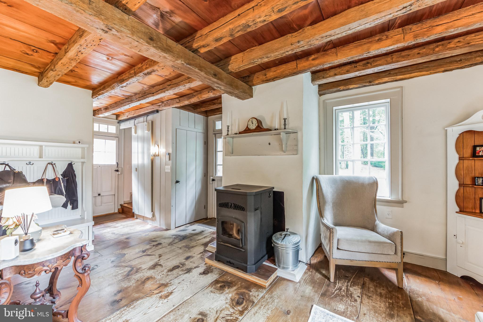 103 CANTERBURY COURT