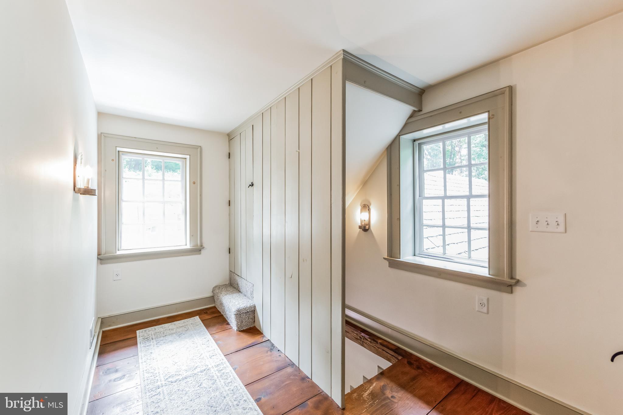 103 CANTERBURY COURT