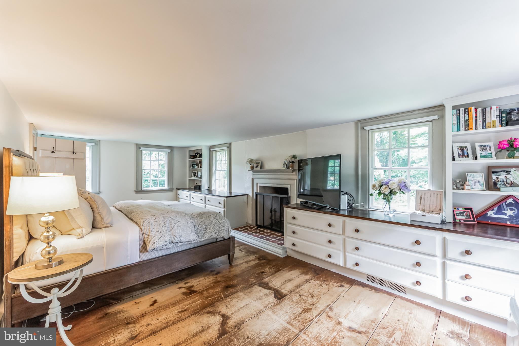 103 CANTERBURY COURT