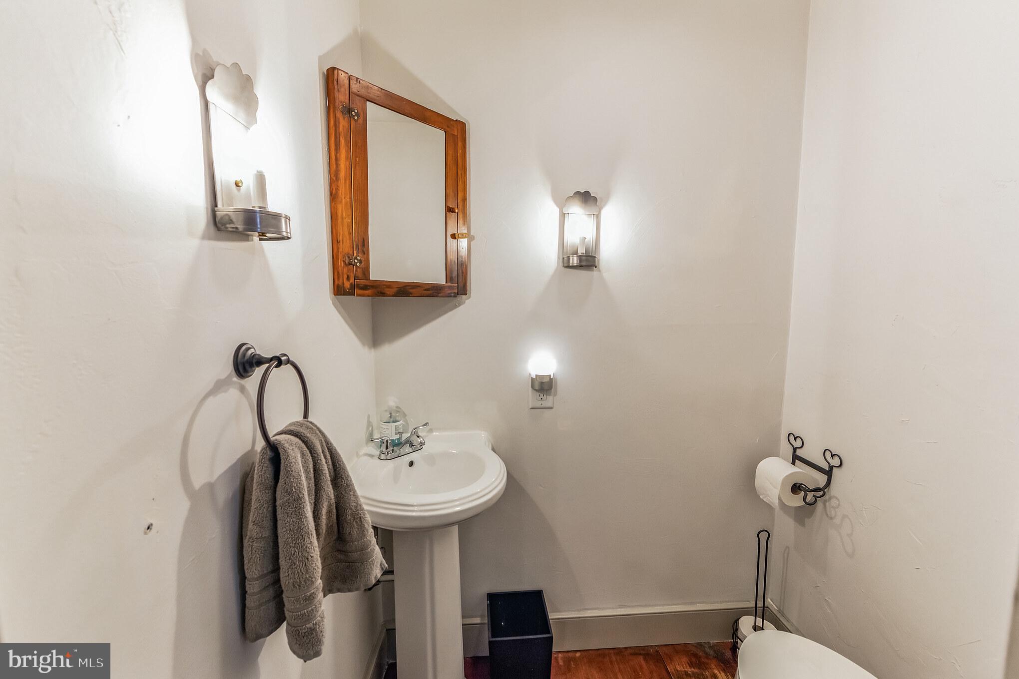 103 CANTERBURY COURT