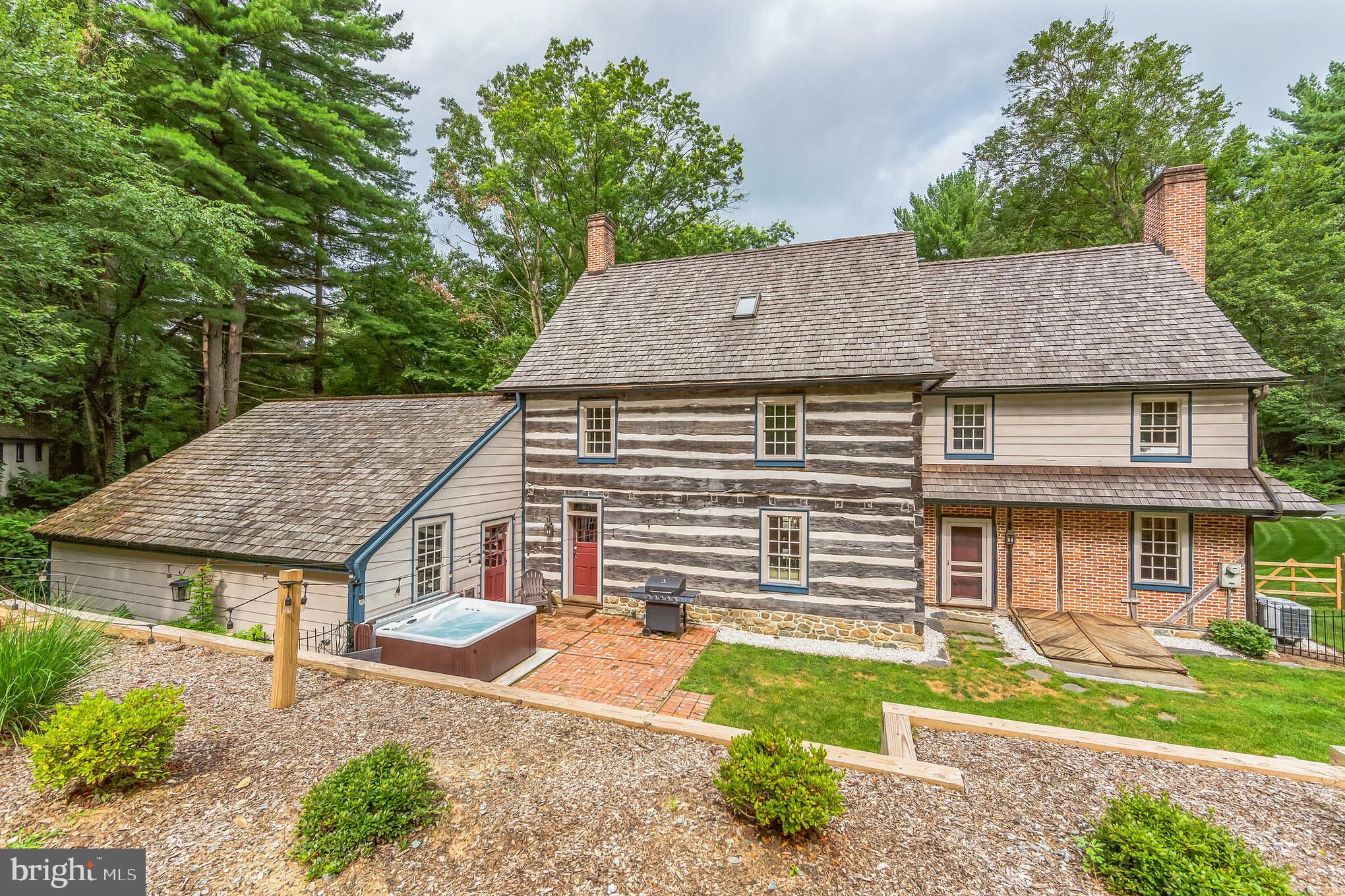 103 CANTERBURY COURT