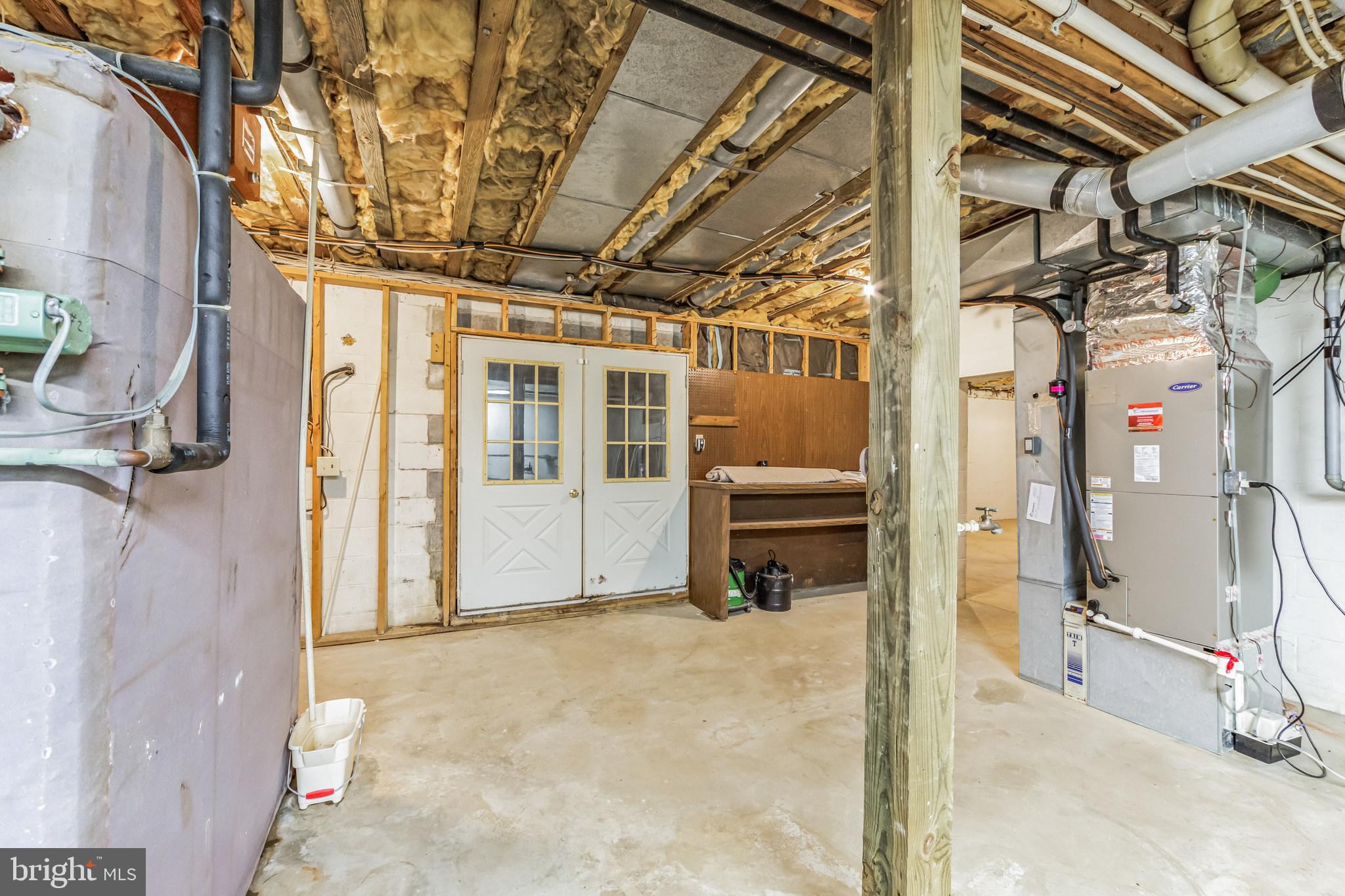 103 CANTERBURY COURT