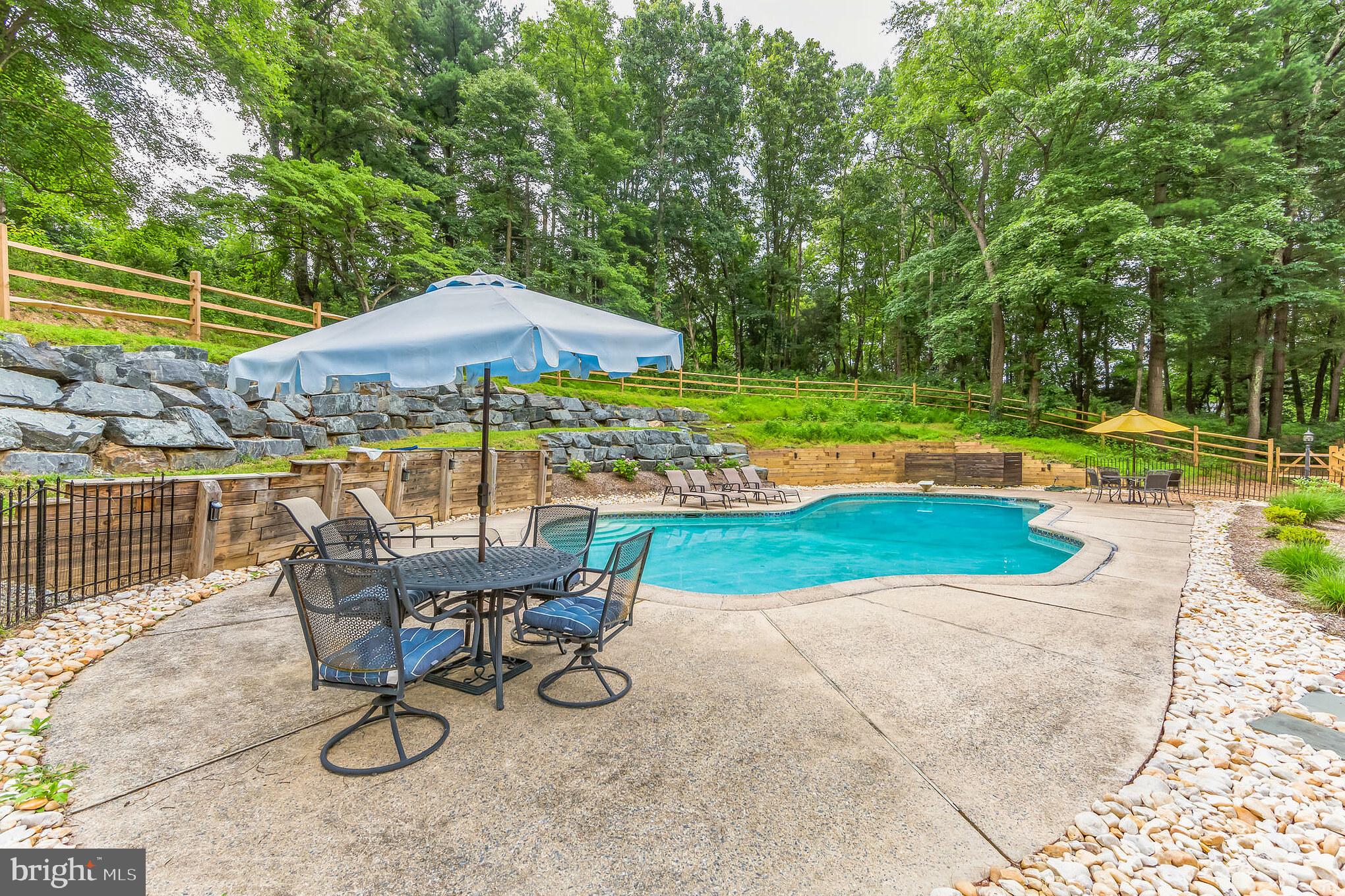 103 CANTERBURY COURT