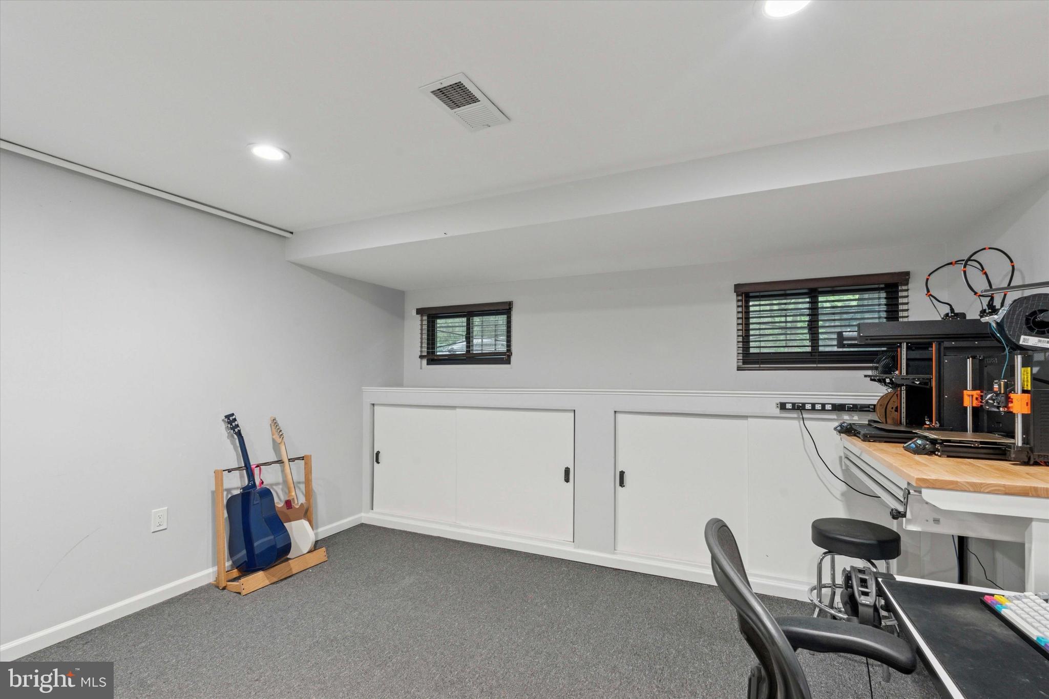 2947 PENNSYLVANIA AVENUE