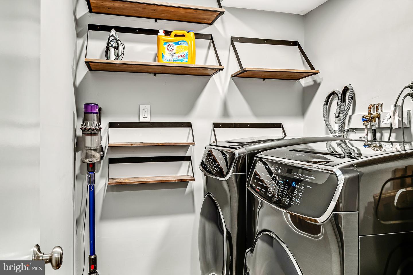 2947 PENNSYLVANIA AVENUE