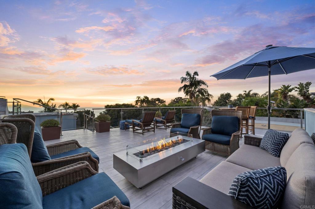 2122 Del Mar Heights Road
