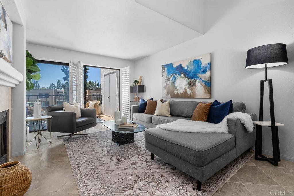 3525 Lebon Dr. 307