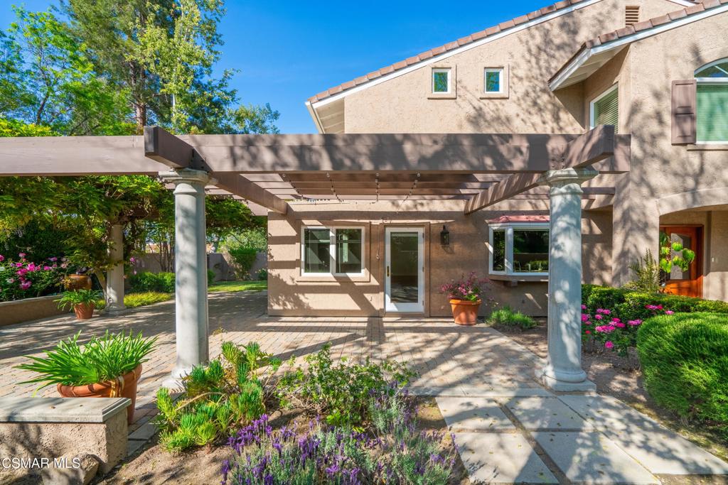 3801 Mainsail Circle