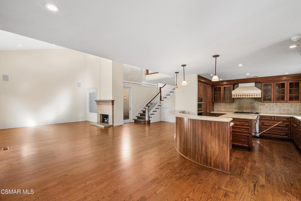 3801 Mainsail Circle