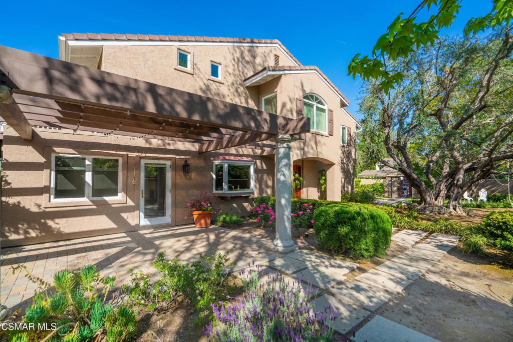 3801 Mainsail Circle