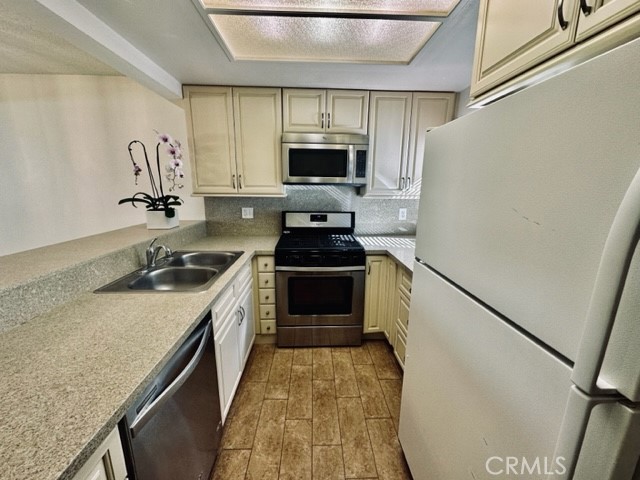 21555 Burbank Boulevard 57