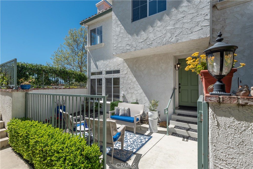 327 Westlake Vista Lane