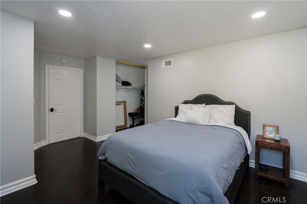998 Blue Mountain Circle