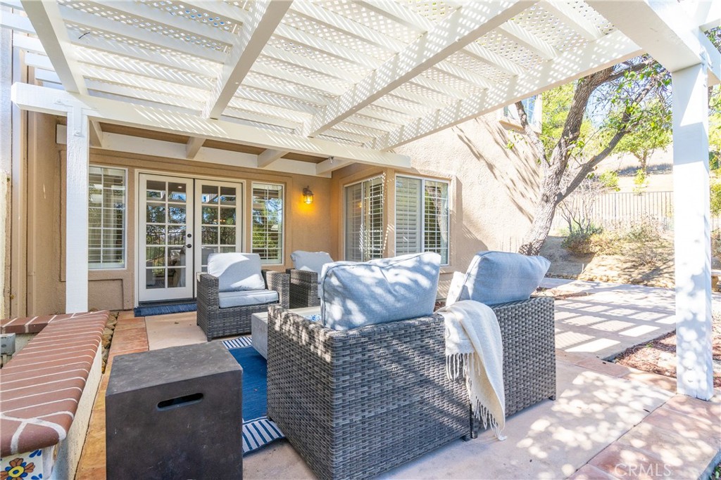 998 Blue Mountain Circle